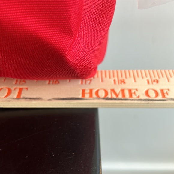 UNLV '90 GYM BAG - Picture 8 of 11